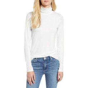Lou & Grey | Soft Turtleneck Long Sleeve Top | size M